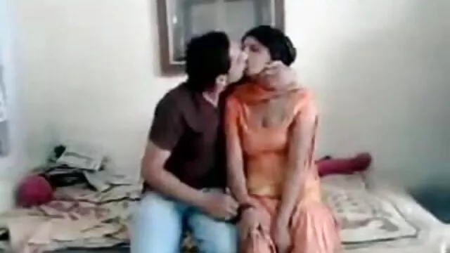 एशियाई विशाल सेक्सी फिल्म फुल एचडी में सफेद मुर्गा बेकार है और यह गेंदों गहरी सवारी