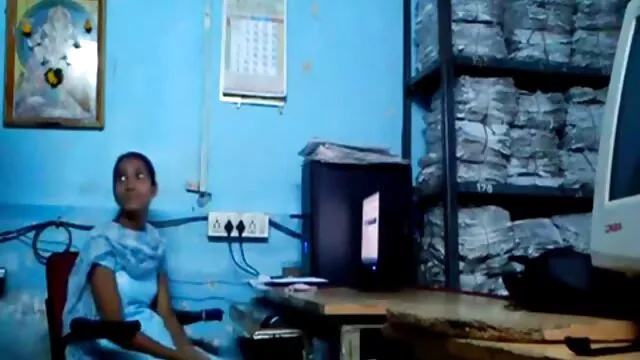 एशियाई सेक्सी फिल्म फुल मूवी वीडियो एचडी पूल में सेक्सी