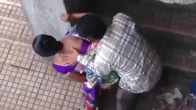 सुनहरे सेक्सी फिल्म फुल एचडी में बालों वाली बेब उंगलियों उसे गीला योनी