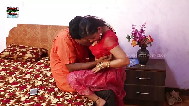बिज्जू अपने मांस धड़कता है फुल एचडी सेक्सी फिल्में