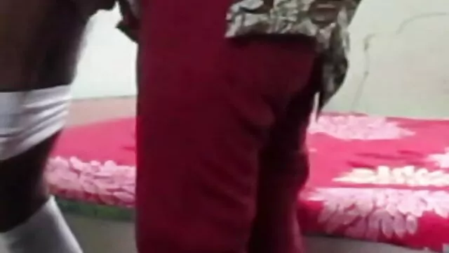 इस किशोर वास्तव में हिंदी सेक्सी फिल्म फुल एचडी गर्म है