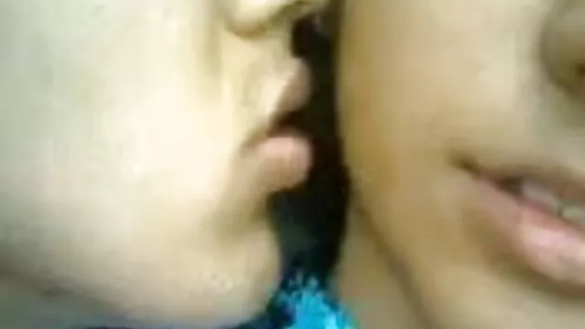 कमरे में रहने वाले फुल एचडी बीएफ सेक्सी मूवी कमबख्त